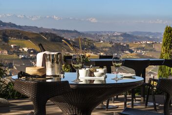 UNESCO World Heritage Vineyard Setting UNESCO World Heritage Vineyard Setting