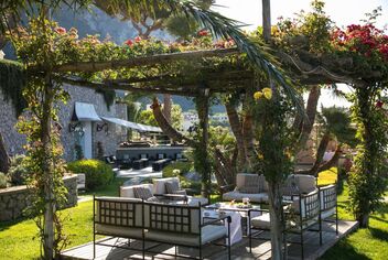 Exceptional Garden Setting